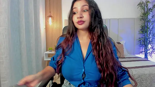 Victoria Rosee online show from May 9, 3:47 pm