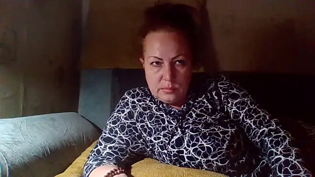 KrystalStyles online show from April 15, 7:14 pm