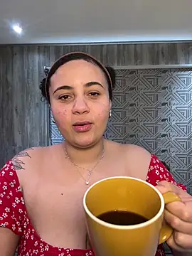 BabyChanntal online show from April 29, 8:03 pm