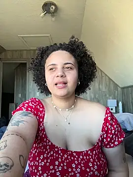 BabyChanntal online show from May 8, 3:04 pm