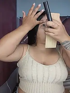 Noa Baker online show from May 23, 12:36 pm