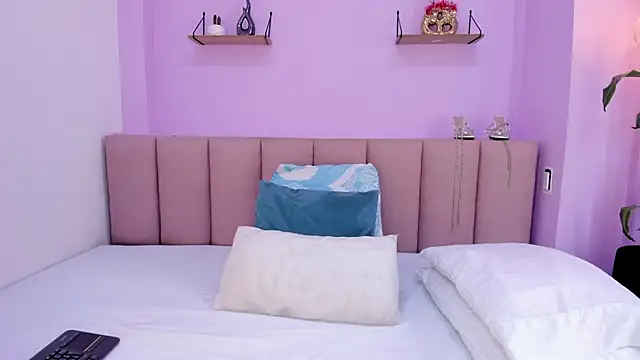 sam doll  online show from May 26, 7:24 pm