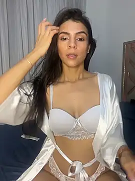 EvaMiranda online show from May 1, 3:32 am