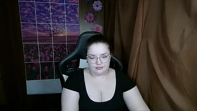 Teasing Dora online show from May 29, 2:09 am