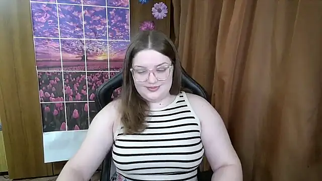 Teasing Dora online show from April 29, 10:26 pm