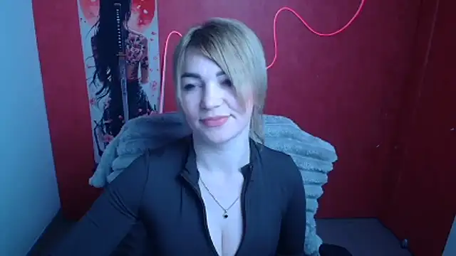 CuttieEmma online show from March 3, 7:25 am