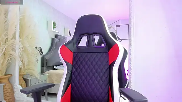 KarelyMitchel online show from March 31, 1:22 pm