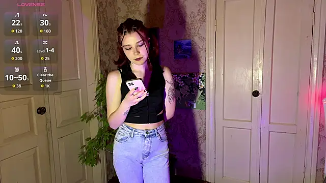 LaurynGeisinger online show from March 19, 3:27 pm