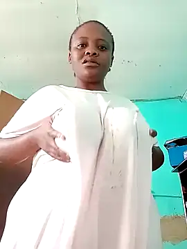 BBWQueenxx online show from April 9, 6:41 am