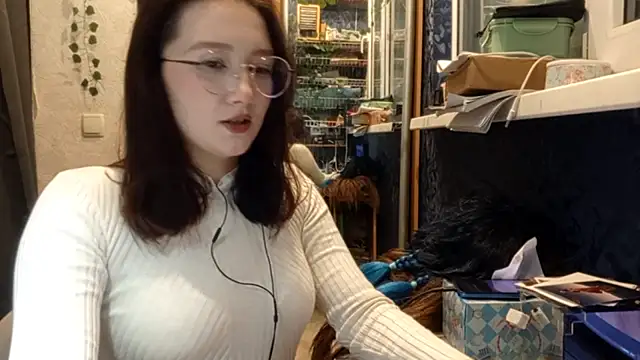 PhoebePalmer online show from February 18, 8:08 pm