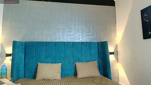 dulcenena moon online show from March 26, 7:48 pm