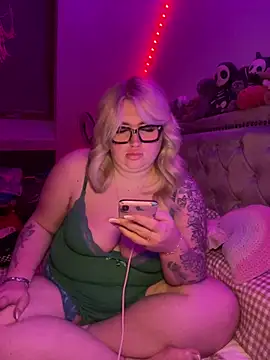 TwoWayT xx online show from March 8, 11:19 pm