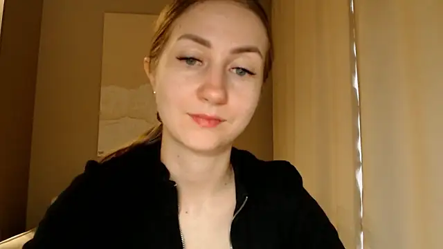 Snapshot of BluueSilk chatting on December 2, 8:48 am BluueSilk online show from December 2, 8:48 am