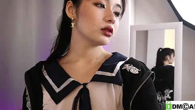 Noiry Vuvez online show from May 15, 8:33 pm