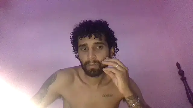 casal atrevido online show from May 28, 1:42 pm