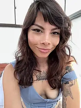 Isalove99 online show from April 1, 2:14 pm