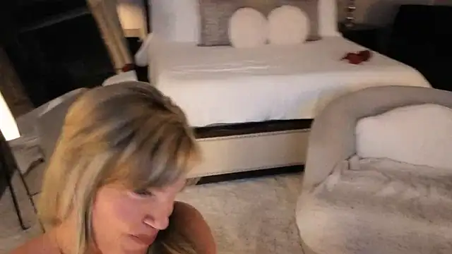 Hot Wife Amber online show from July 30, 3:29 am
