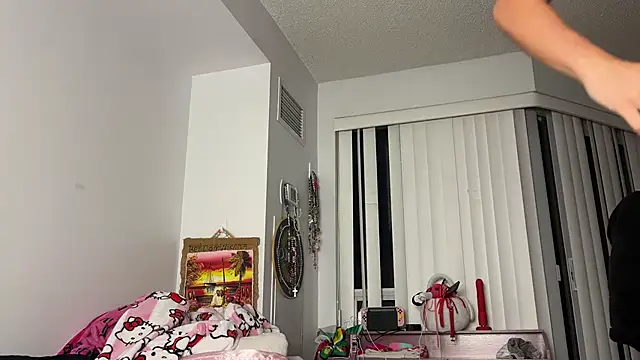 alanahart online show from July 25, 2:29 am