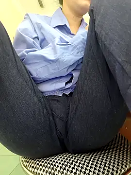 RedCunt-Girl18- online show from May 8, 7:22 am
