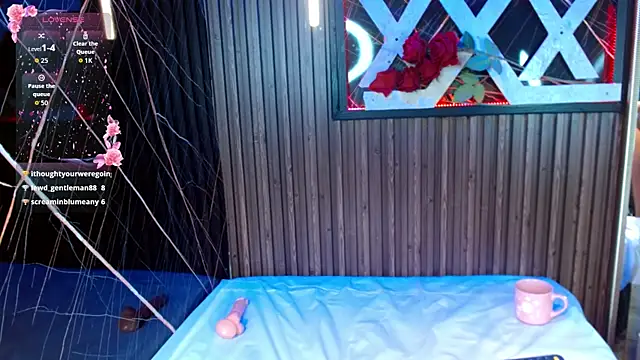 Alanna Lima online show from May 5, 4:04 am