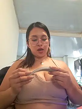 ISABELLA-24  online show from March 4, 3:29 pm