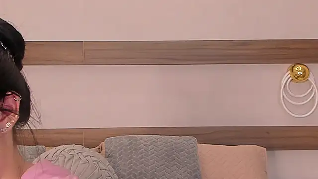 Violeta sum online show from June 23, 1:42 pm