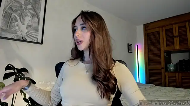 Vanessarte  online show from May 17, 12:54 am