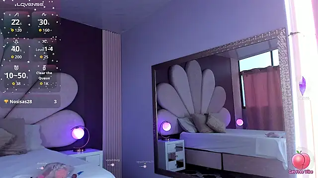 AllanaOrtiz   online show from March 26, 8:21 pm