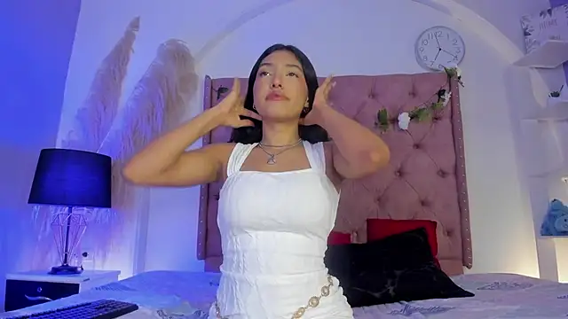 Lia Passion online show from May 4, 8:56 pm