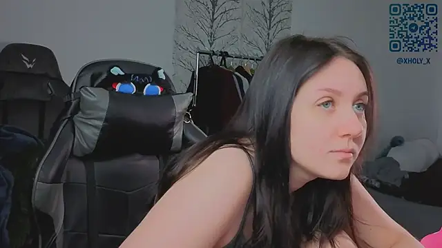 Holy Kveta online show from May 15, 3:43 am