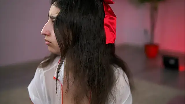 JullyFox online show from May 19, 10:55 am