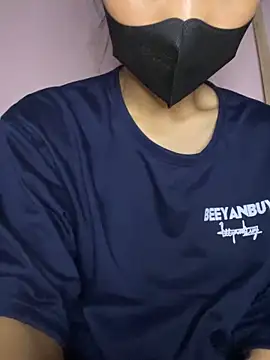 siting00 online show from May 3, 3:48 pm