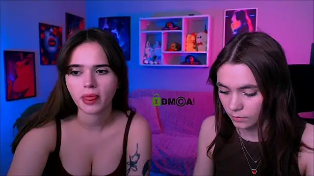 laurenmurrr online show from May 11, 9:22 am