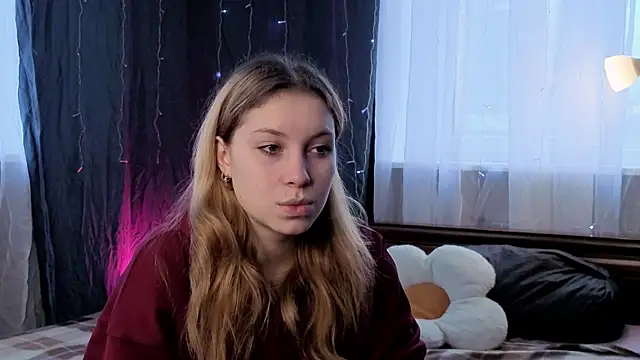 JadwigaTagliavia online show from April 5, 10:36 am