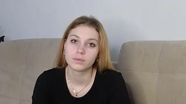 JadwigaTagliavia online show from March 6, 1:39 pm