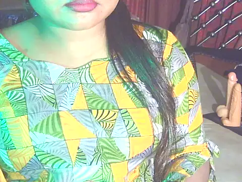 Nusrat Faria online show from May 17, 8:41 pm