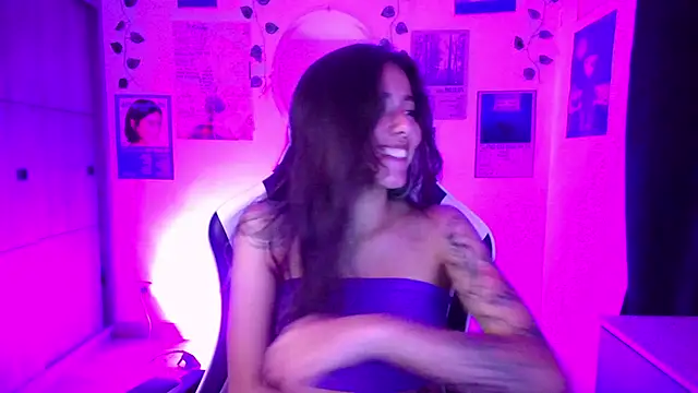 IvyStone  online show from March 26, 12:35 am