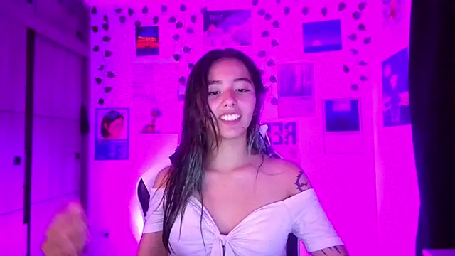 IvyStone  online show from April 15, 1:39 am