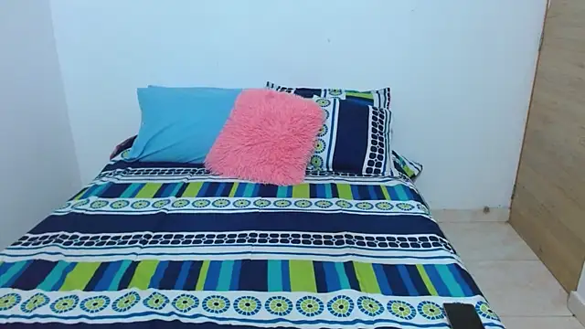 daniela pra online show from May 3, 2:59 am