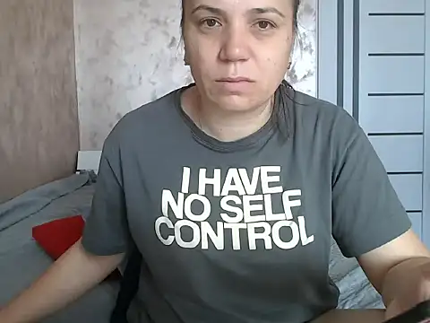 LorraGrey online show from May 15, 5:44 am