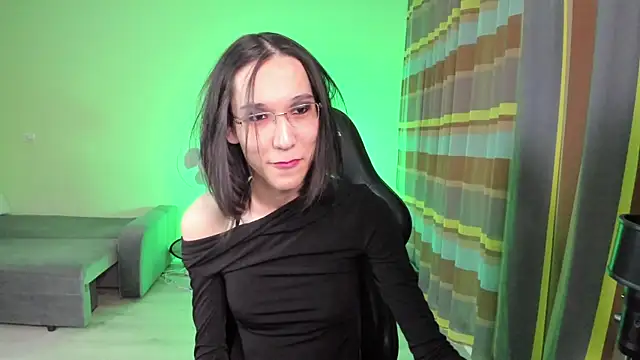 alison marlowe online show from April 4, 9:57 pm