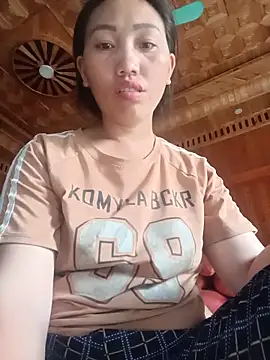 hot-luna- online show from May 16, 10:36 am