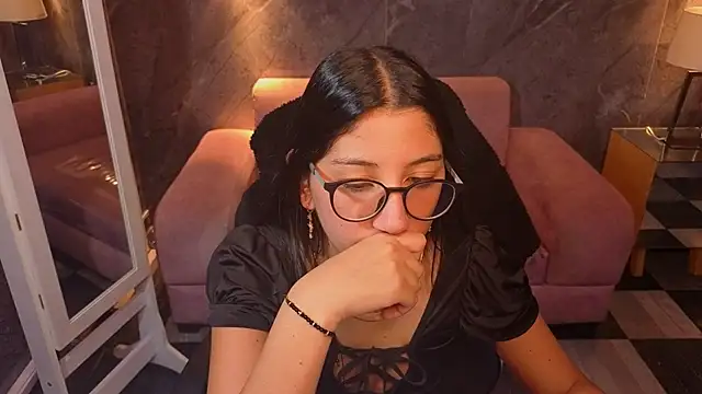 Sophie jones b online show from May 7, 12:42 pm
