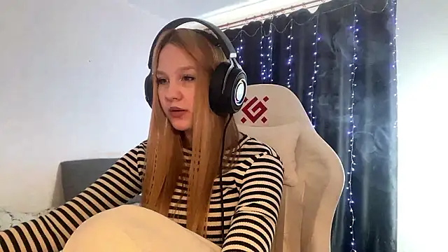 axin burnell online show from March 3, 5:24 am