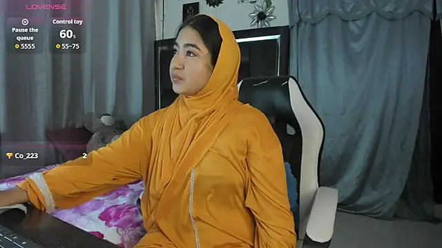 SamiraAwada online show from March 9, 7:17 pm