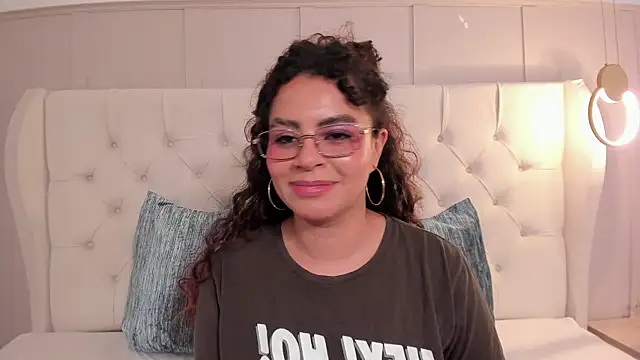 amanda rios online show from May 14, 10:59 pm