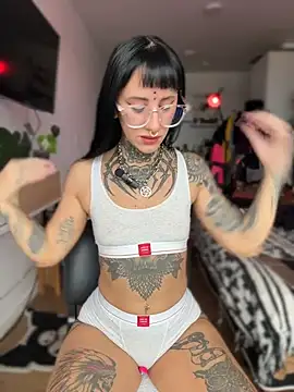 xsadtanas online show from April 15, 4:18 pm