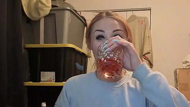 ThornsandHoney online show from May 23, 2:54 am