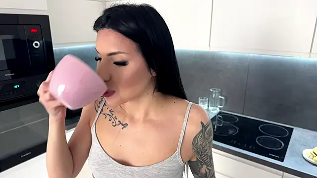 AuraXO online show from May 15, 5:22 am