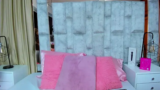 amy noa online show from May 19, 1:12 am
